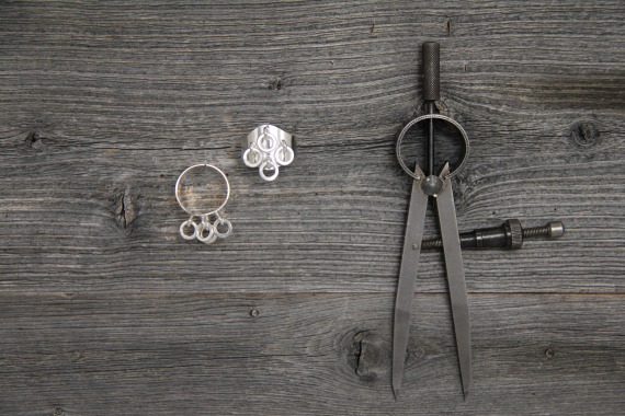 Bilde av samisk sølvring - lávggastat suorpmas.