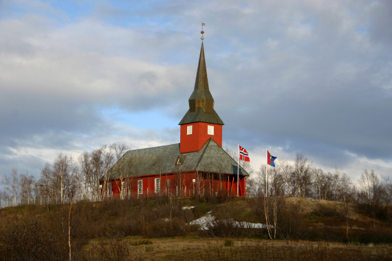 Foto av Kautokeino kirke.
