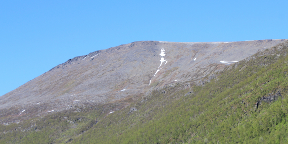 Foto av et fjell.